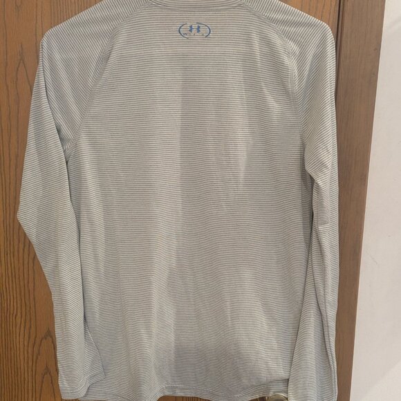 Under Armour-Long Sleeve Gray and White Striped Heat Gear Loose Fit-Youth XL - Picture 5 of 5